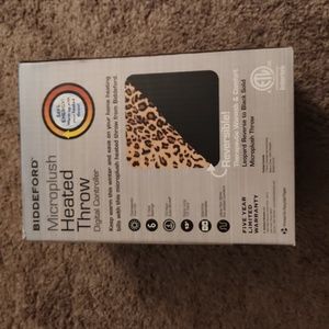 Microplush Heated Throw New in Box